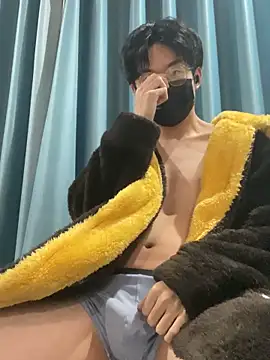 Snapshot of yfx468 chatting on February 27, 4:32 pm yfx468 online show from February 27, 4:32 pm