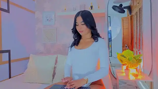 CharlotteGraay online show from February 21, 7:48 pm