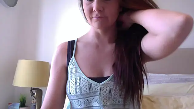 Snapshot of LittleMissFoxx chatting on March 6, 11:14 am LittleMissFoxx online show from March 6, 11:14 am