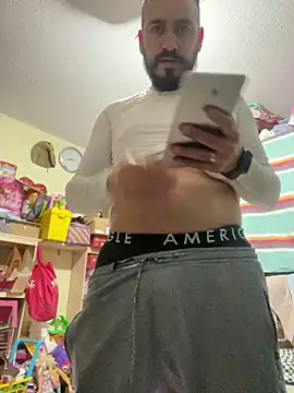 Snapshot of leonardohot1987 chatting on January 12, 7:00 am leonardohot1987 online show from January 12, 7:00 am