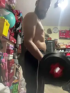 Snapshot of leonardohot1987 chatting on February 27, 6:07 am leonardohot1987 online show from February 27, 6:07 am