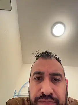 leonardohot1987 online show from December 5, 6:26 pm