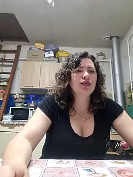 Snapshot of Jyleta chatting on June 7, 10:02 pm Jyleta online show from June 7, 10:02 pm