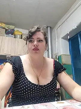 Snapshot of Jyleta chatting on July 9, 9:19 pm Jyleta online show from July 9, 9:19 pm