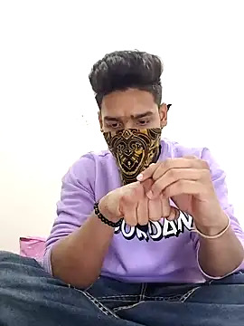 13horny13 online show from February 4, 6:14 am