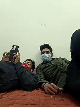 13horny13 online show from February 14, 10:07 am
