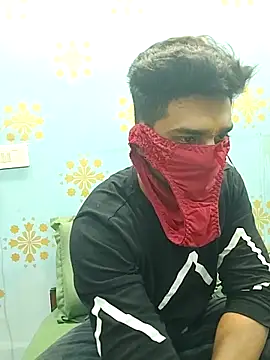 13horny13 online show from February 28, 6:10 am