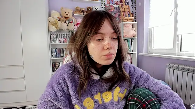 Snapshot of Catharsisi chatting on May 30, 12:24 pm Catharsisi online show from May 30, 12:24 pm