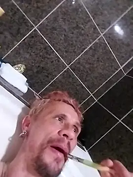 AQuickPhyx online show from February 14, 3:58 pm