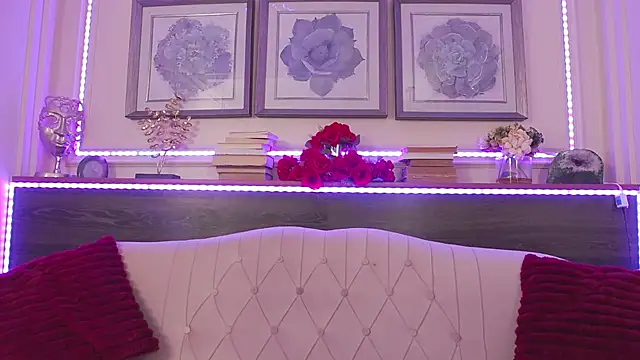 BustyEva  online show from March 4, 4:40 am