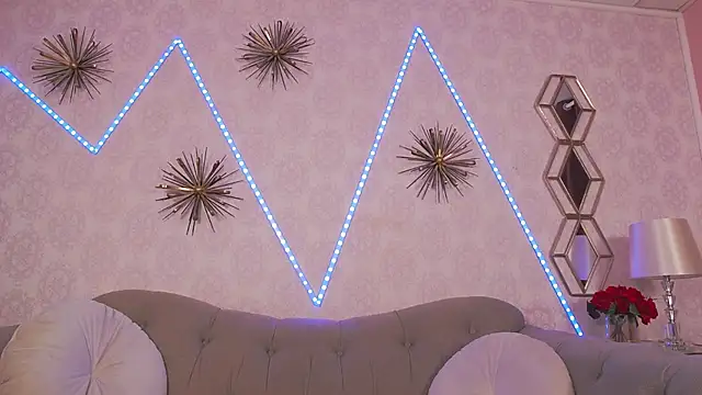 BustyEva  online show from April 10, 3:23 am