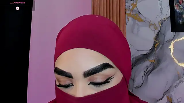 Snapshot of Maissa_Alabi chatting on June 5, 5:18 pm Maissa Alabi online show from June 5, 5:18 pm