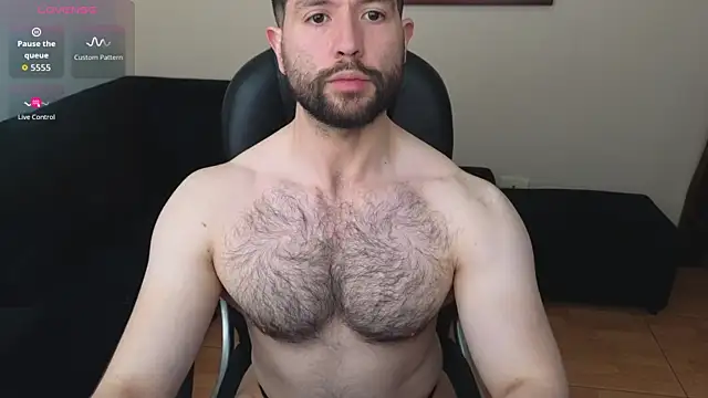Snapshot of hairyncuteass chatting on May 19, 2:23 pm hairyncuteass online show from May 19, 2:23 pm