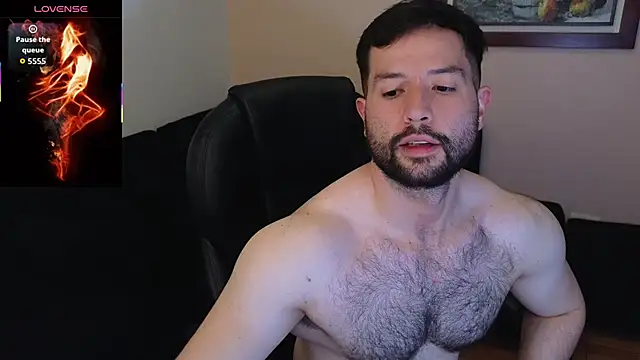 Snapshot of hairyncuteass chatting on May 29, 6:39 pm hairyncuteass online show from May 29, 6:39 pm