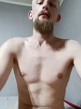 Snapshot of larzik94 chatting on March 3, 8:04 pm larzik94 online show from March 3, 8:04 pm