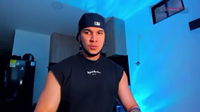 austinoficial online show from March 31, 9:48 pm