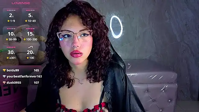 Snapshot of zoe_ch_ chatting on June 28, 3:18 pm zoe ch online show from June 28, 3:18 pm