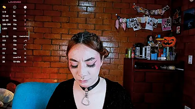 Annycolin  online show from February 13, 9:33 pm