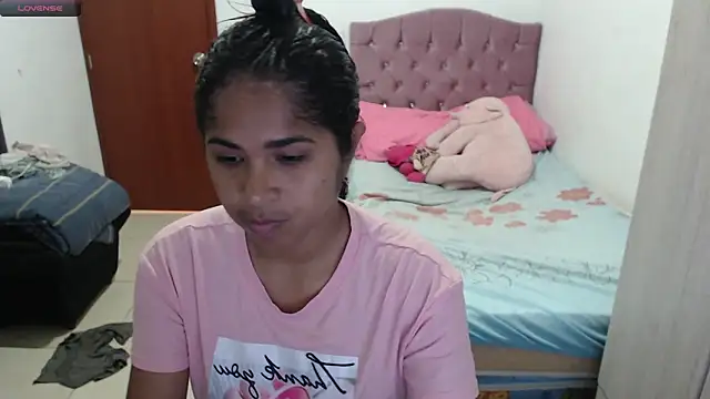 Snapshot of july-feria chatting on October 28, 5:26 pm july-feria online show from October 28, 5:26 pm