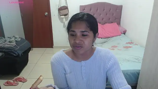 Snapshot of july-feria chatting on November 24, 10:31 pm july-feria online show from November 24, 10:31 pm