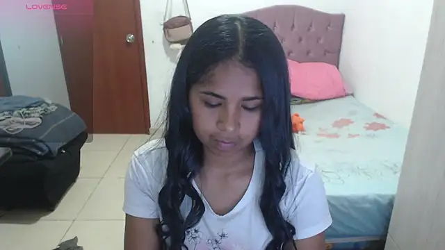 Snapshot of july-feria chatting on November 25, 7:47 pm july-feria online show from November 25, 7:47 pm