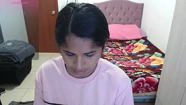 Snapshot of july-feria chatting on December 1, 7:41 pm july-feria online show from December 1, 7:41 pm