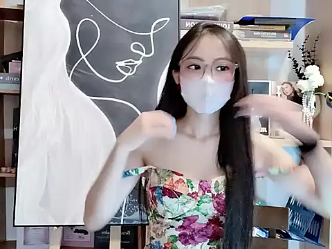 Lush-Office online show from December 3, 9:18 am