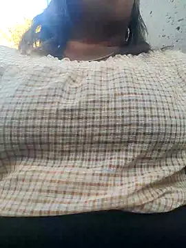 omalicha98 online show from April 11, 6:29 am