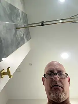 Snapshot of carlospingalinda chatting on January 17, 10:12 pm carlospingalinda online show from January 17, 10:12 pm