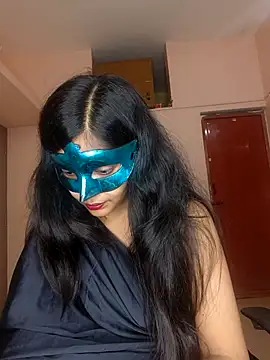 Snapshot of Babbyy_doll chatting on November 17, 6:24 pm Babbyy doll online show from November 17, 6:24 pm