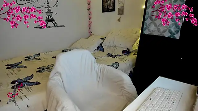 nataparis online show from January 17, 12:26 am