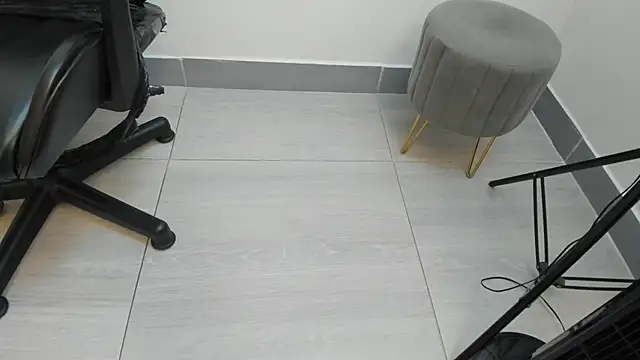 Snapshot of bruno_cavalli chatting on February 8, 5:18 pm bruno cavalli online show from February 8, 5:18 pm