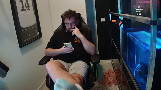 justinitt online show from February 27, 8:06 am