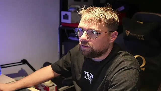 justinitt online show from September 10, 3:28 am