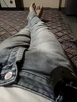 Snapshot of cpl-jay chatting on November 5, 12:49 pm cpl-jay online show from November 5, 12:49 pm