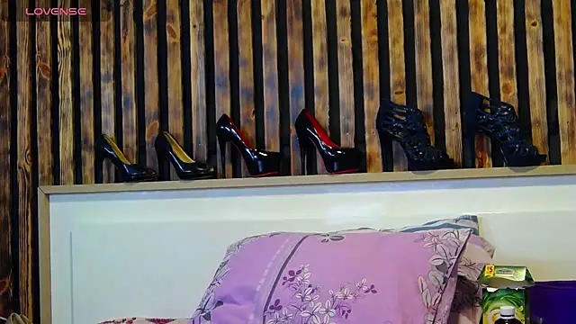 Snapshot of Tory_Lovi chatting on February 26, 4:55 am Tory Lovi online show from February 26, 4:55 am