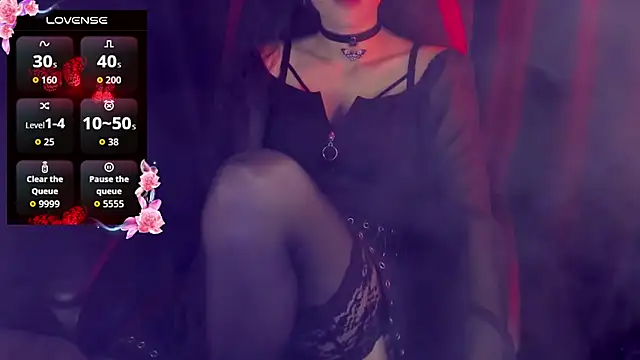 AlariaFatal online show from September 20, 5:36 pm