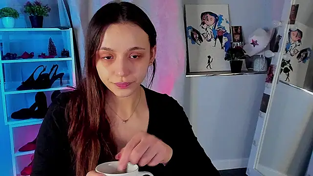 Sahara Shields online show from December 15, 10:08 am