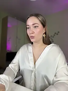 Snapshot of Kiss_My_Body chatting on February 21, 2:48 pm Kiss My Body online show from February 21, 2:48 pm