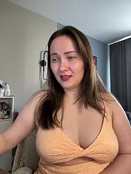 Snapshot of Kiss_My_Body chatting on June 25, 12:09 pm Kiss My Body online show from June 25, 12:09 pm
