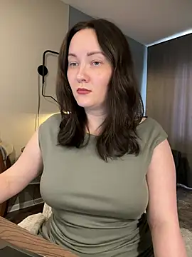 Snapshot of Kiss_My_Body chatting on July 6, 1:41 pm Kiss My Body online show from July 6, 1:41 pm
