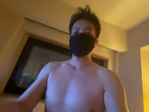 Snapshot of junnryy0121 chatting on February 12, 6:36 pm junnryy0121 online show from February 12, 6:36 pm