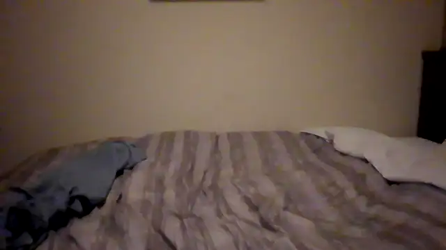 Snapshot of junnryy0121 chatting on February 13, 7:21 pm junnryy0121 online show from February 13, 7:21 pm