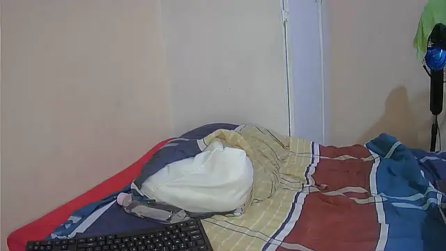 Snapshot of BigBootyStudent chatting on January 24, 8:54 pm BigBootyStudent online show from January 24, 8:54 pm