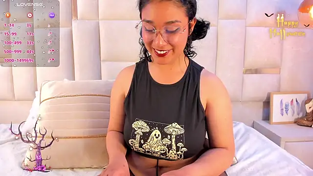 Tamara palacios online show from October 30, 5:46 pm