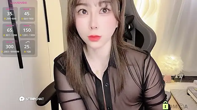 Snapshot of Alano-01 chatting on March 22, 12:35 pm Alano-01 online show from March 22, 12:35 pm