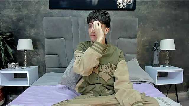 bruce hans online show from February 9, 11:47 am