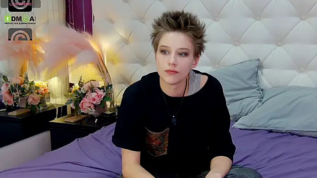 Snapshot of via_mayer_ chatting on February 2, 2:38 am via mayer online show from February 2, 2:38 am