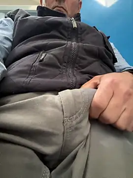 Snapshot of sempreilmio2 chatting on November 7, 11:43 am sempreilmio2 online show from November 7, 11:43 am