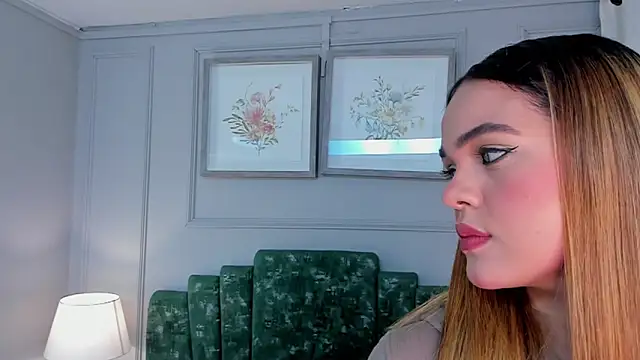 Snapshot of rutila_ford chatting on February 19, 10:12 am rutila ford online show from February 19, 10:12 am